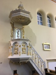 Ołtarz,Ambona.. Kościół p.w. św.Stanisława Kostki - prace remontowe